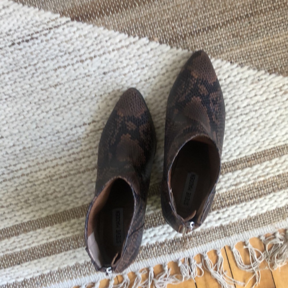 madden girl snake boots